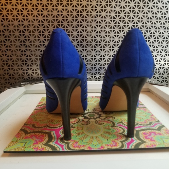 shoes - Picture 2 of 3